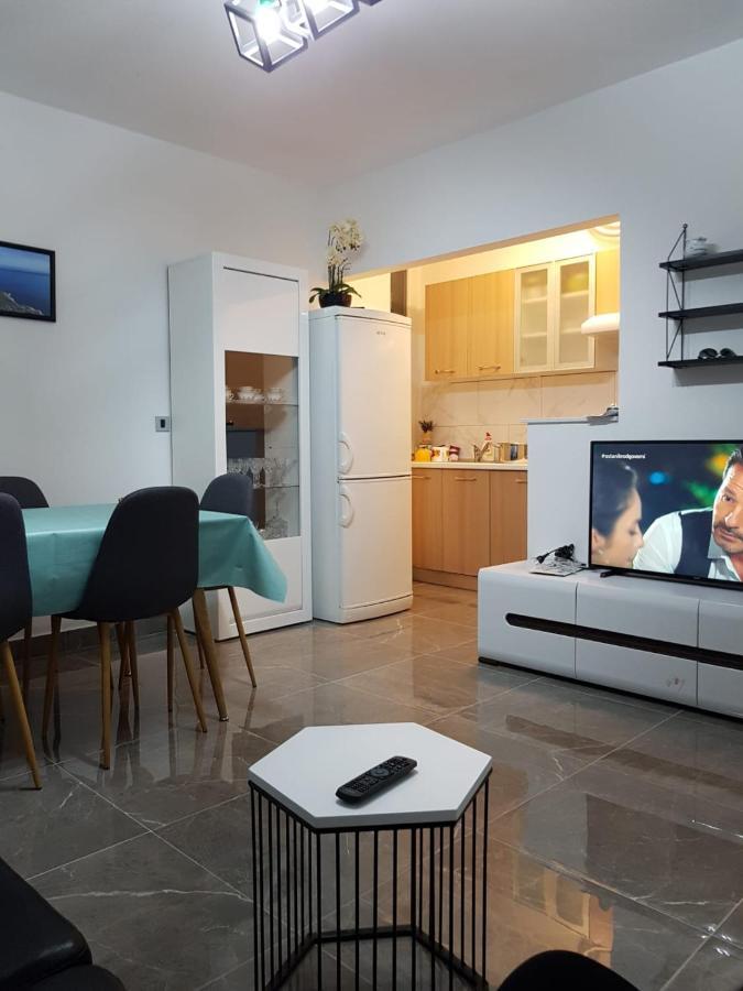 Apartman Viskovic Koromačno エクステリア 写真